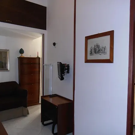 Plebiscito 3* Naples