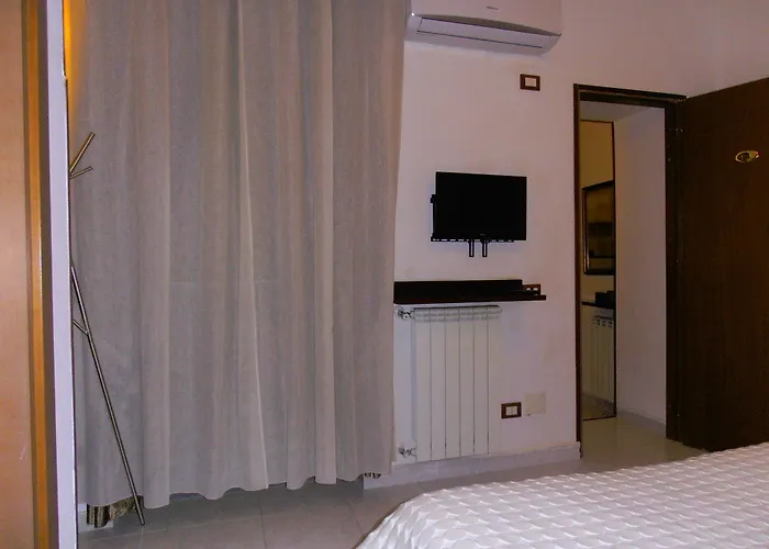 Plebiscito 4* Naples